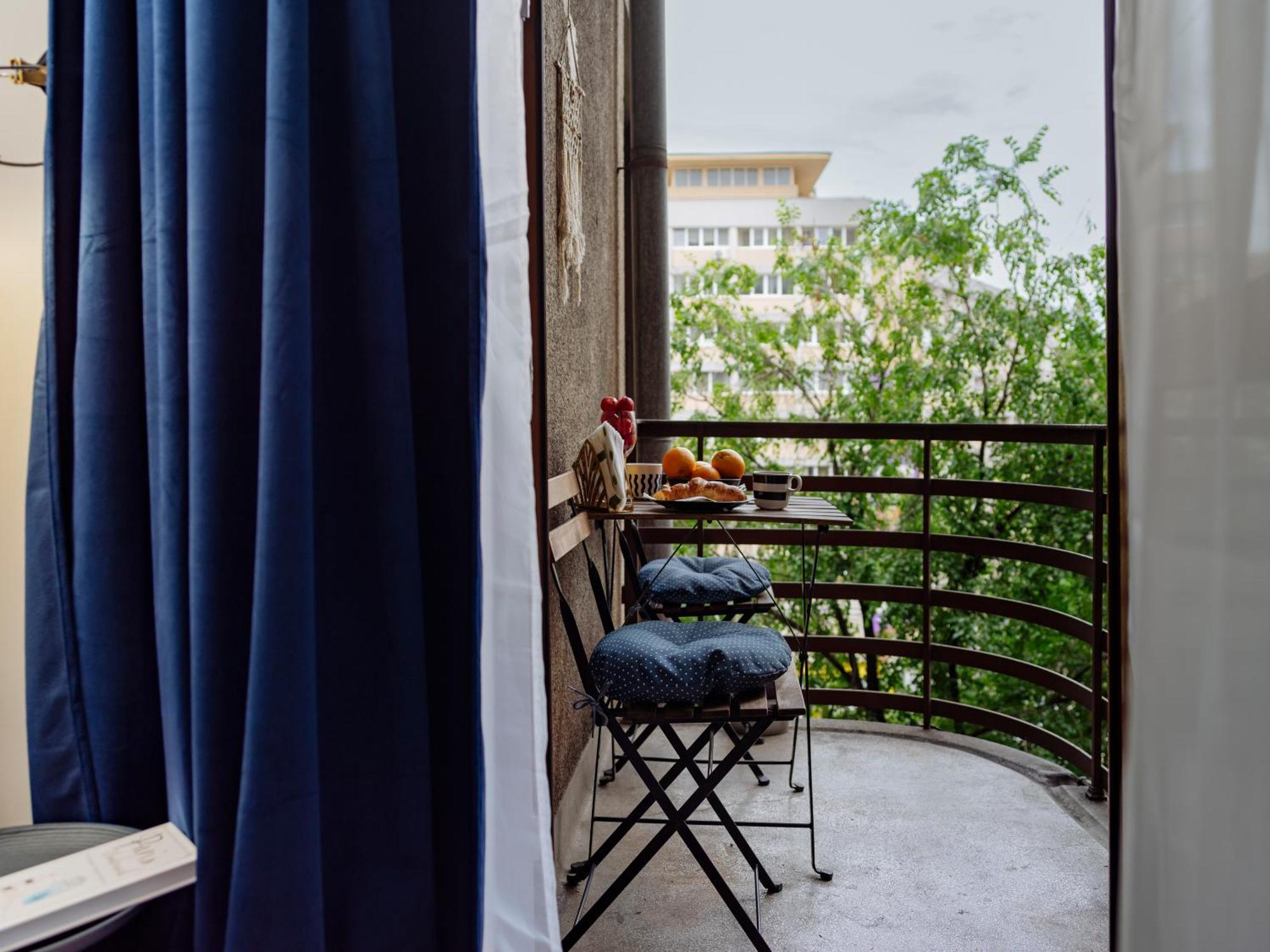 Petite Maison Sur Le Boulevard بوخارست المظهر الخارجي الصورة